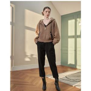 [르니앤맥코이(여성)]양털소매 니트배색 후드집업 (ML02KJ404HJY)