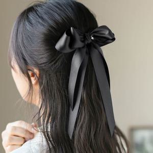 엔젤슈슈 새틴 롱리본 자동 헤어핀 블랙 반묶음핀