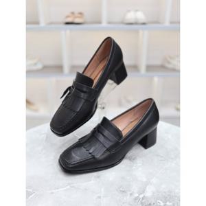 [블리아르]소가죽 태슬 모던 미들힐 펌프스 5cm BLMD70088_GN