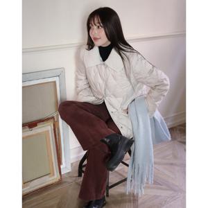 헤지스 여성 24FW 다이아퀼팅 니트카라 숏 중량 구스다운 점퍼 라이트베이지 HSJU4D907I1