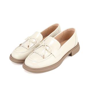 [바바라(슈즈)]양가죽 페이던트 리본 태슬 쿠션 청키로퍼 BBH554BK