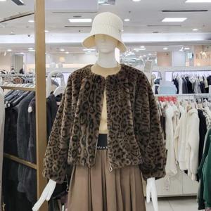 스테파니 DP01 레오파드 노카라 퍼 자켓 A24JK4429