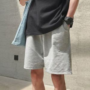 학생 편한 캐주얼 트레이닝 반바지 홈웨어 코디룩