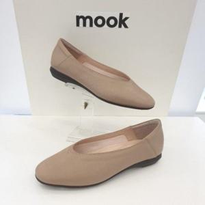 [무크]무크 세이브존01 여성 세미스퀘어 펌프스 46-2101GF-8 (27