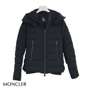 몽클레어 여성 라무라 다운 숏 패딩 블랙 1A00048 5399D 999