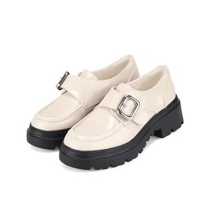 [바바라(슈즈)]소프트소가죽 비죠장식 포인트 청키한 로퍼 BBI135IV