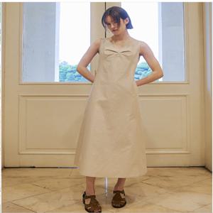 [올리브데올리브]벨티드 브이넥 롱 슬리브리스 원피스 OW4MO5140