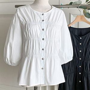 샵앤) 여성 노라카 단추오픈 퍼프 5부 면 블라우스 DGB-WBL-4601-아이보리