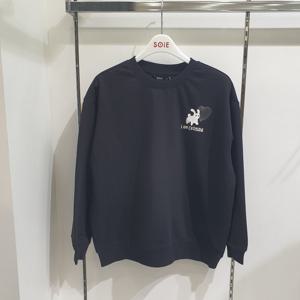 [소이]블랙  바니 크랙 맨투맨티 25F5781_KG