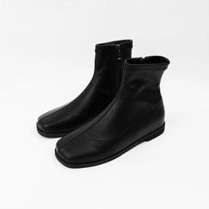 [신난다슈]여성 앵클 부츠 1cm 스판 삭스 숏 플랫 앵글 부츠 발편한 낮은굽 AG257834 블랙