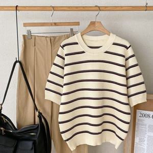 샵앤) 여성 라운드 단가라 잔가로줄 캐주얼 반팔 니트 DGB-WKN-4729-아이보리