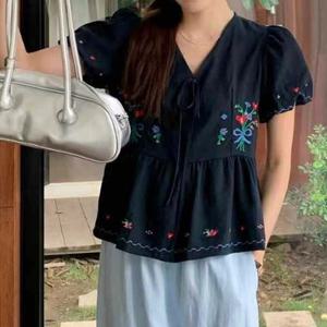 샵앤) 여성 리본 보헤미안 자수 얇은 반팔 블라우스 MSE-WBL-20762-네이비