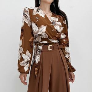 [금찌]금찌 베니 플라워 블라우스 ST7732B