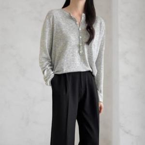 [다잇템]여성 U넥 민무늬 페미닌 스웨터 티