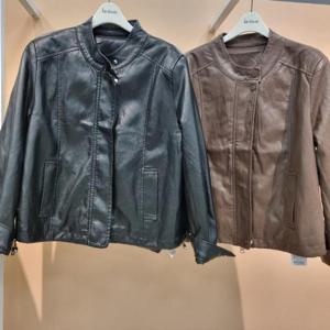 라티움 HC34 부드러운느낌 차이나카라 밑단스트링조절 포커 페이크가죽점퍼 T2533JK02