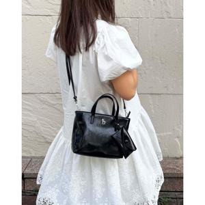 [헤지스] HIBA5F852BK_여성 크링클 블랙 퍼피 로고 토트겸 숄더백 S