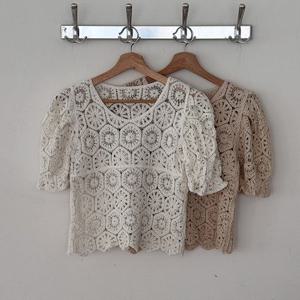 [다잇템][다잇템] 여성 레이스 SS 여행룩 벌룬 블라우스_2157672