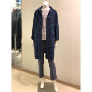 벨리시앙 세이브존01 자수 포인트 데님 후드 트렌치코트 BY3305