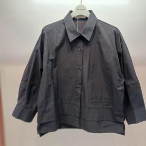 Latium HC06 팔뚝 품 넉넉한 언발  국내생산 구김 없는데일리 남방형 8부셔츠블라우스 T2521bl01DG