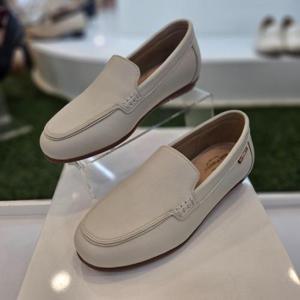 허시파피 세이브존07 여성 경량 심플 컴포트 캐주얼 로퍼 3FR455