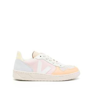 25 FW 베자 V10 로우탑 가죽 스니커즈 VX0203199 TP432401113