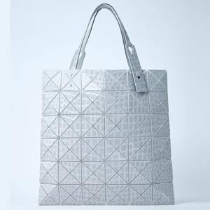 25 FW 바오바오 이세미이케 카이주 Kaiju 트라이애글 타일 슬림 토트백 그레이 BB56AG832 12