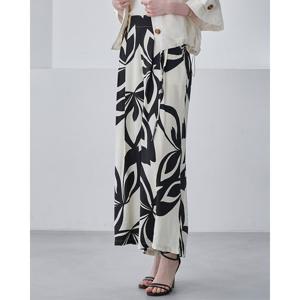 [르니앤맥코이]플라워 나염 와이드 쿨 팬츠 MM09SL104HJY