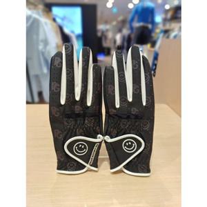 [파리게이츠] 25FW가을 여성 스마일 프린트 양손 합피 장갑 (521E3GV001BK)