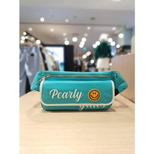 [파리게이츠] 25FW 여성 스마일 로고 포인트 힙색 (521E4BG003BL)