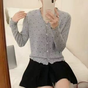 샵앤) 여성 Y단추 도트 날라리 얇은 긴팔 가디건 MSE-WCD-20792-그레이