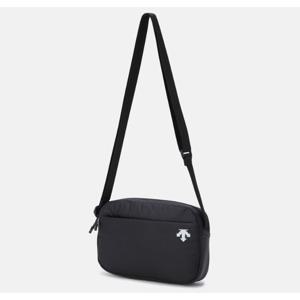 데상트 스몰 패디드 크로스가방 B1 SQ323UBG90 BLK0 WHT0