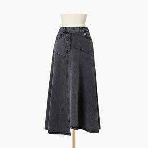 [에고이스트] 사선 절개 롱 플레어 데님 스커트 ER3DS861