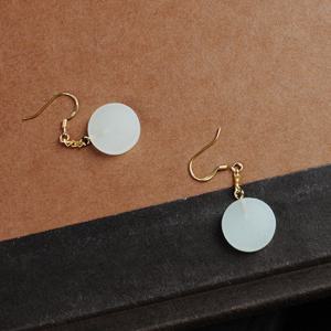 JADE U 제이드유 춘천옥 C형 달 옥귀걸이 J-914