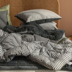 헬로우슬립 밀크 체크 극세사 옥수수솜 겨울 차렵이불(Q이불베개세트)