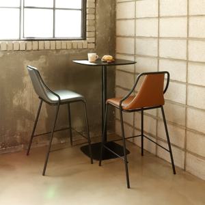 스탠딩 핑거 바테이블