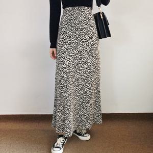 [드레스날다]핏좋은 호피패턴 주름 밴딩 플레어 롱 스커트(sk336