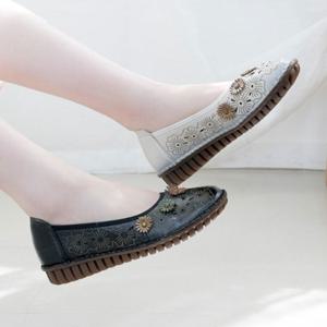 [할마마마]가죽펀칭플라워단화 플랫슈즈 일상 한복 중년여성신발