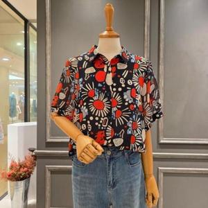 [아니베에프]A56WBP560_플라워 패턴 쉬폰 블라우스