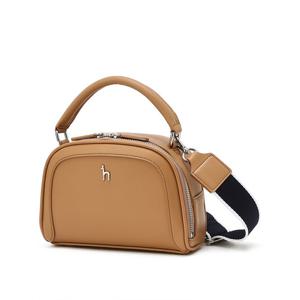 [헤지스] 25SS 여성 하프문 스몰백 HWBA5E102CM