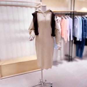 [시에로]SF2DBKTF679_후드 캐시미어 롱 원피스