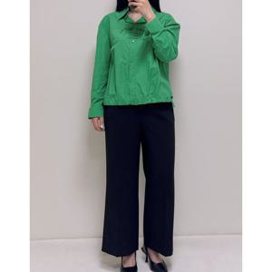 [꼼빠니아]여성 봄여름 스트링 그린 숏 레터링 셔츠AFU4WRC100GN