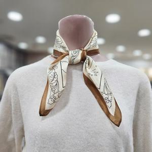 [BCBG]BCBG 드로잉 실크 스카프 B5A0A405_DG