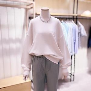 [시에로]  SH4TSF861_레터링 박시핏 피그먼트 맨투맨