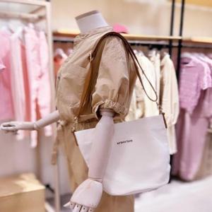 [시에로]DBSJ0GAF01M_레터링 자수 캔버스 숄더백