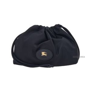 [버버리] FW25 여성 드로스트링 파우치 8111317 LS DRAWSTRING POUCH REV NYN A1189