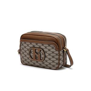 [헤지스/쇼핑백]시그니처 패턴 미니크로스백 HIWA5E520G2