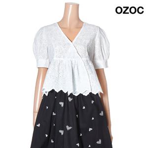 [오조크] 클로버 펀칭 랩스타일 단추 블라우스 (K75-81610)