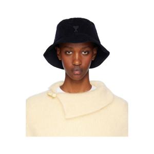 AMI Paris 버킷햇 네이비 아미 드 꾀흐 버킷햇 242482F015008