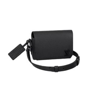 루이비통 패스트라인 웨어러블 월렛 블랙 M82085