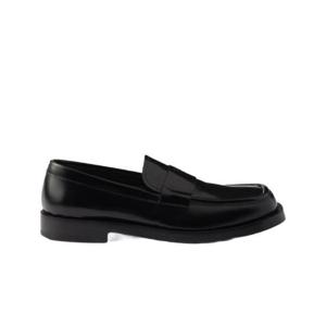 프라다 브러쉬드 레더 로퍼 블랙 2DB233-055-F0002